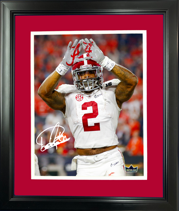 Framed Derrick Henry Facsimile Laser Engraved Signature Auto Alabama Crimson Tide 11"x14" College Football Photo HOFSM Holo