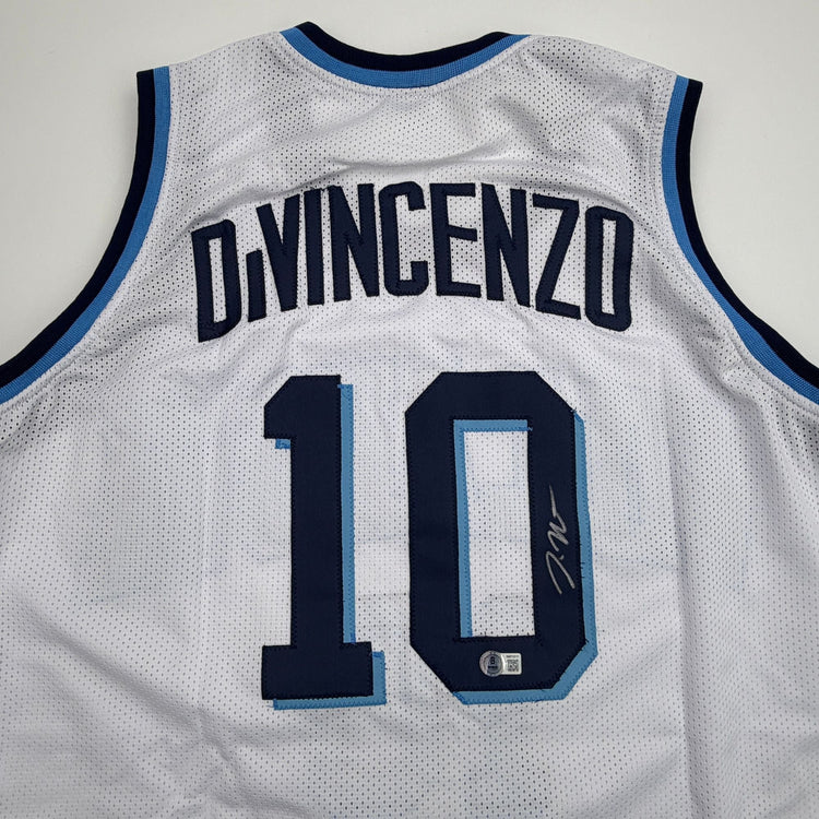 Autographed/Signed Donte DiVincenzo Villanova White College Basketball Jersey Beckett BAS COA