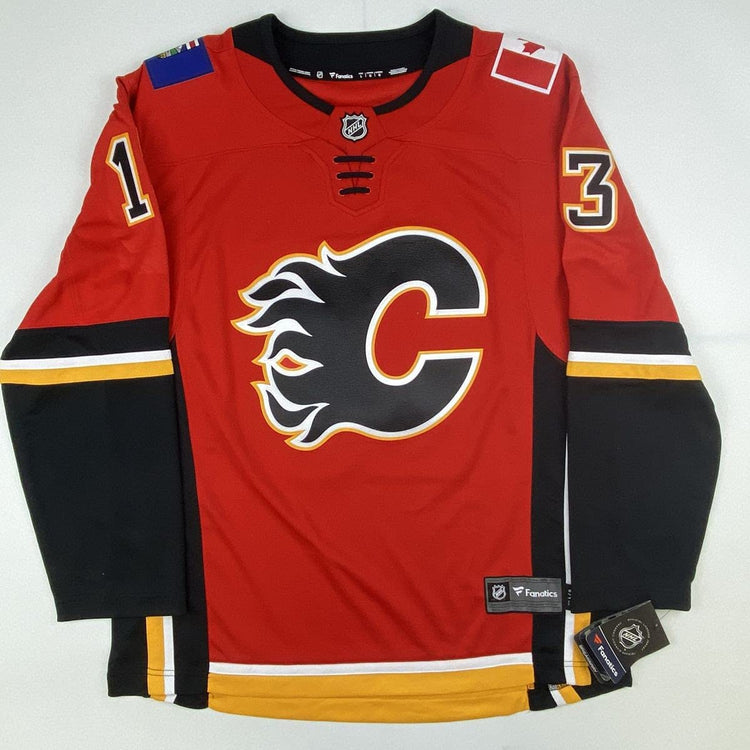 Autographed/Signed Johnny Gaudreau Calgary Flames Red Hockey Jersey Fanatics COA