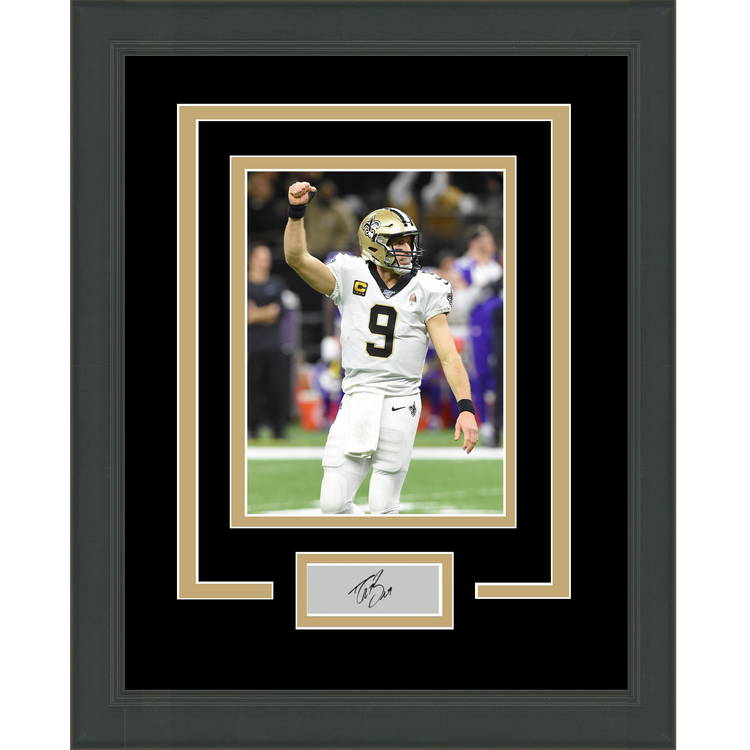 Framed Drew Brees Facsimile Laser Engraved Signature Auto New Orleans Saints 11x14 Football Photo