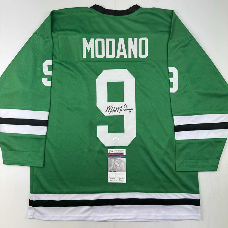 Autographed/Signed Mike Modano Dallas Green Retro Hockey Jersey Beckett BAS COA