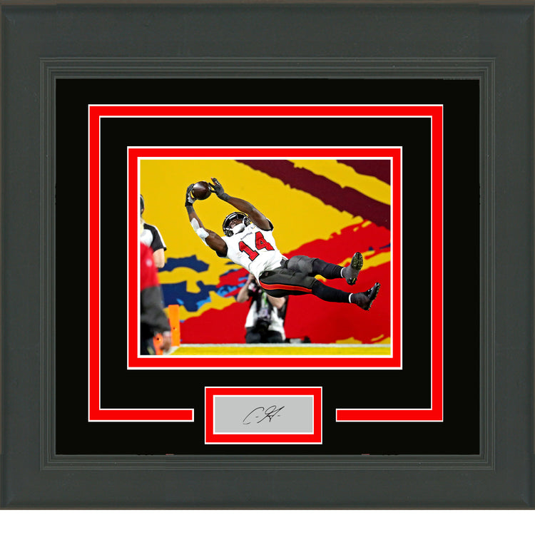 Framed Chris Godwin Facsimile Laser Engraved Signature Auto Tampa Bay Buccaneers 11x14 Football Photo