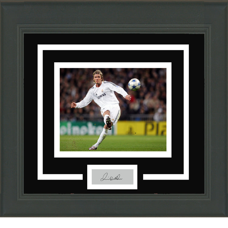 Framed David Beckham Facsimile Laser Engraved Signature Auto Real Madrid 11x14 Soccer Photo