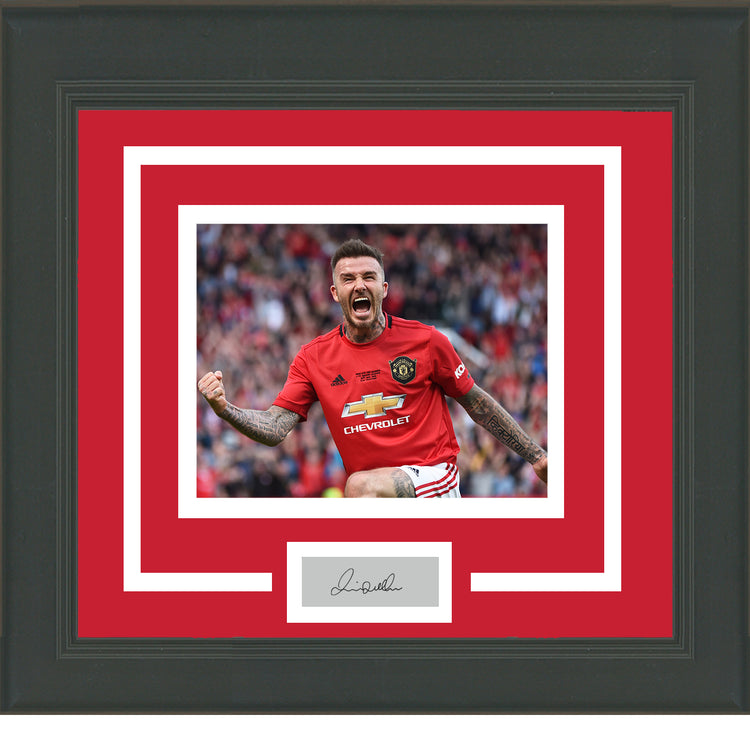 Framed David Beckham Facsimile Laser Engraved Signature Auto Manchester United 11x14 Soccer Photo