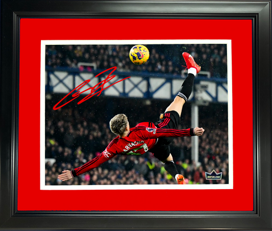 Framed Alejandro Garnacho Bicycle Kick Goal Machester United F.C. Facsimile Laser Engraved Signature Auto 11"x14"Soccer Photo HOFSM Holo