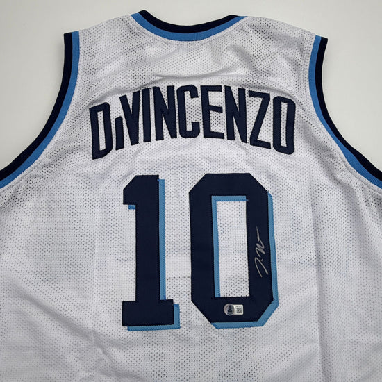 Autographed/Signed Donte DiVincenzo Villanova White College Basketball Jersey Beckett BAS COA