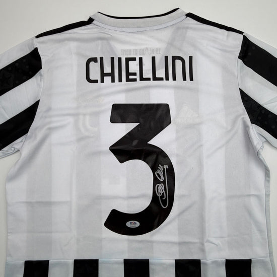 Autographed/Signed Giorgio Chiellini Juventus White Soccer Futbol Jersey Beckett BAS COA