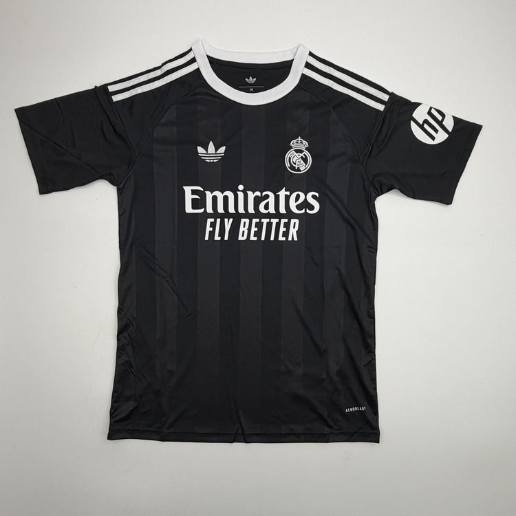 Autographed/Signed Thibaut Courtois Real Madrid Black Soccer Jersey Beckett BAS COA
