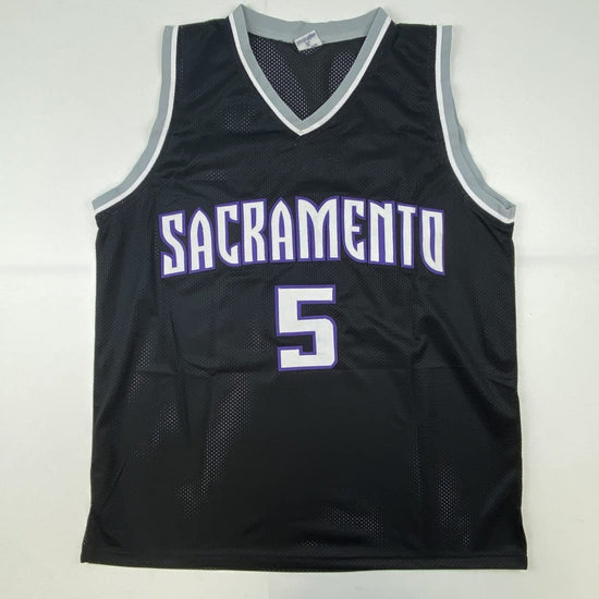 Autographed/Signed De'Aaron Fox Sacramento Black Basketball Jersey Beckett BAS COA