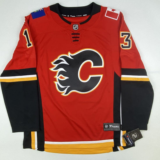 Autographed/Signed Johnny Gaudreau Calgary Flames Red Hockey Jersey Fanatics COA