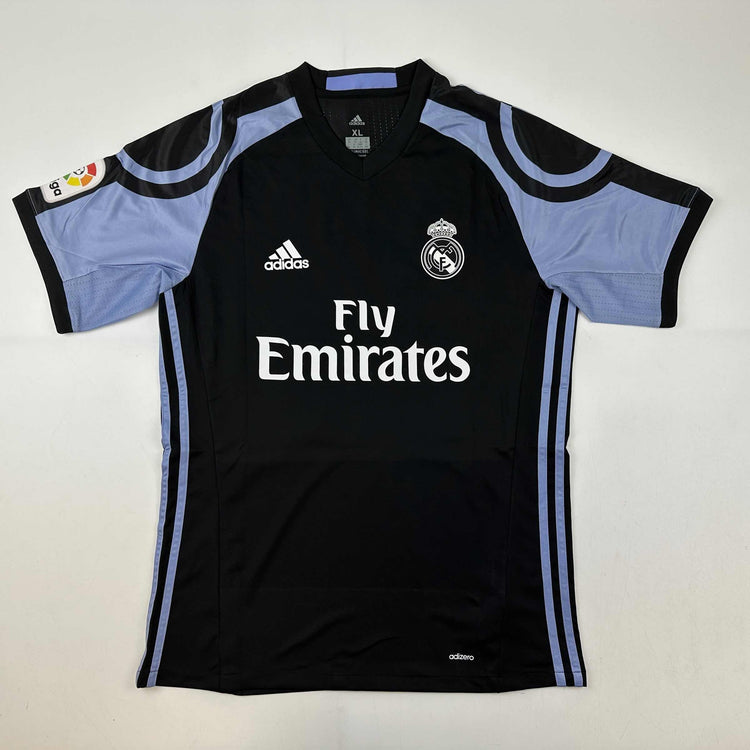 Autographed/Signed Karim Benzema Real Madrid 2016-17 Black Soccer Jersey Beckett BAS COA