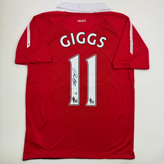 Autographed/Signed Ryan Giggs Manchester United Red Soccer Jersey Beckett BAS COA