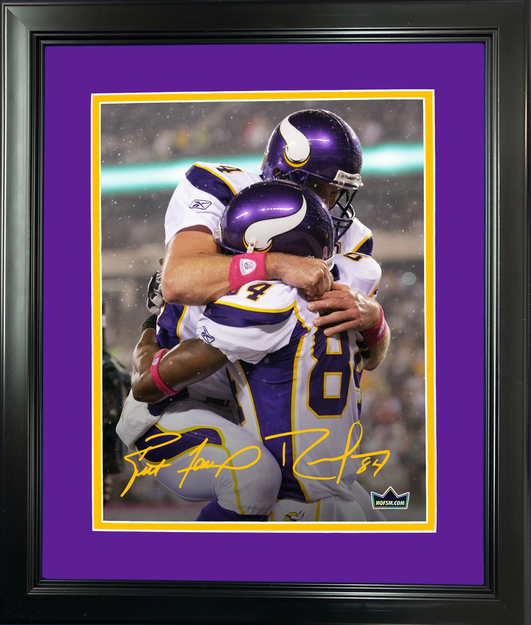 Framed Randy Moss & Brett Favre Minnesota Vikings Dual Facsimile Laser Engraved Signature Auto 11"x14"Football Photo HOFSM Holo