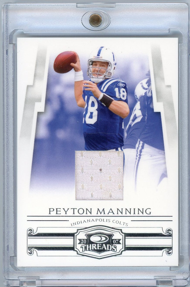 2007 Donruss Threads Peyton Manning #18 /100 Player Worn Relic Football Card