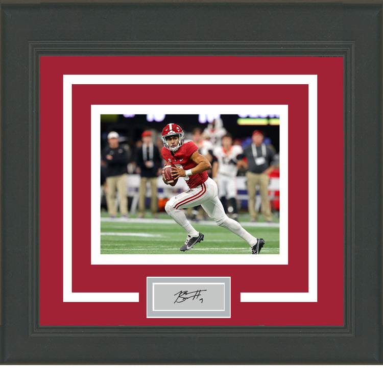 Framed Bryce Young Facsimile Laser Engraved Signature Auto Alabama Crimson Tide 11x14 Football Photo
