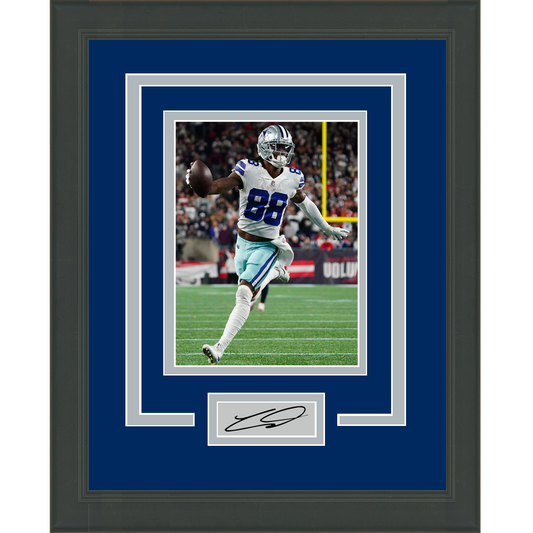 Framed CeeDee Lamb Facsimile Laser Engraved Signature Auto Dallas Cowboys 11x14 Football Photo