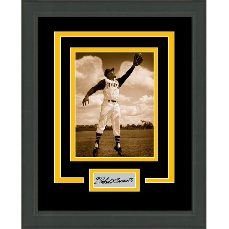 Framed Roberto Clemente Facsimile Laser Engraved Signature Auto Pittsburgh Pirates 11x14 Baseball Photo