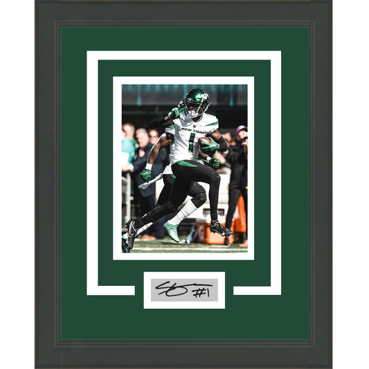 Framed Ahmad  Sauce  Gardner Facsimile Laser Engraved Signature Auto New York Jets 11x14 Football Photo